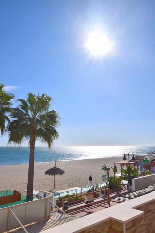 Apartament Carihuela 1ª Linea De Playa Torremolinos Zewnętrze zdjęcie
